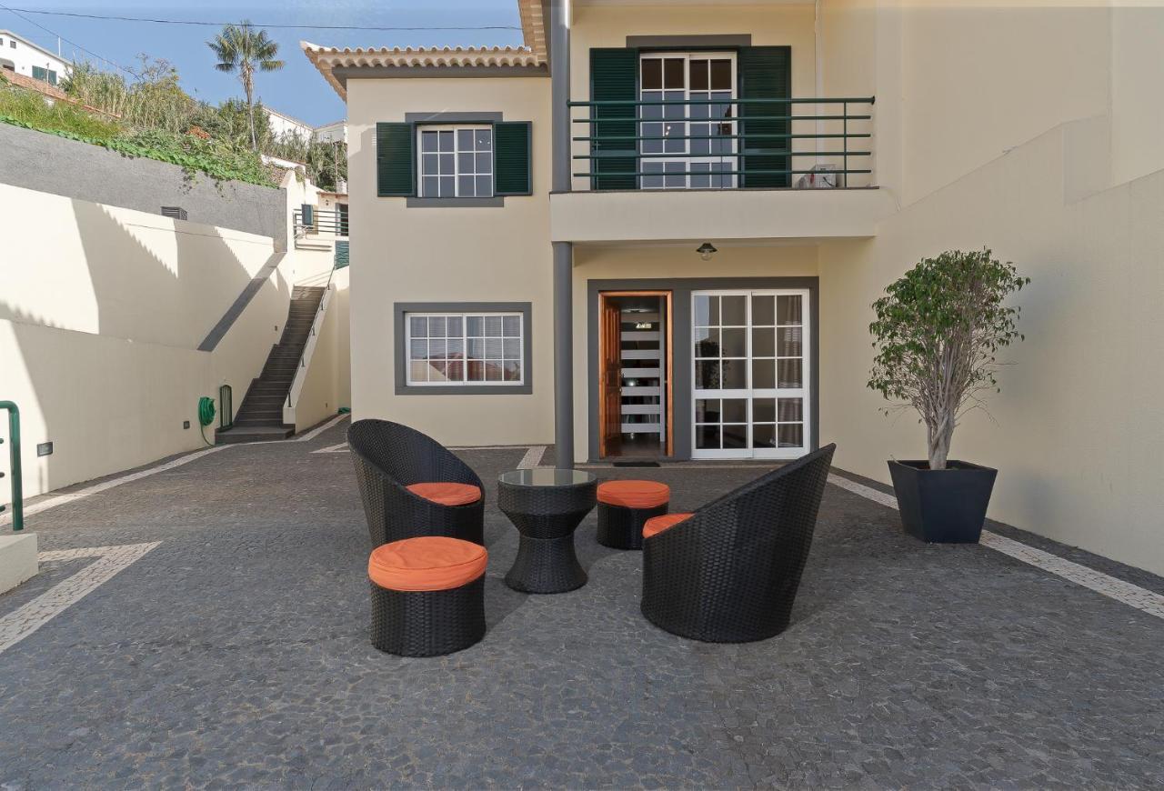 Charming Villa in Funchal Esterno foto
